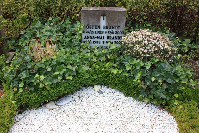 Grave number: Ö U02     5