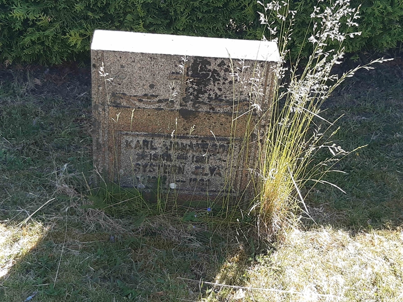 Grave number: JÄ 08   215