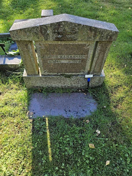 Grave number: Fr 7   183