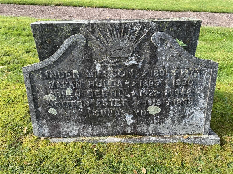 Grave number: 4 Me 05    53-56