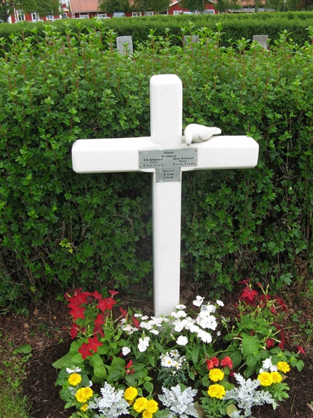 Grave number: A M  184, 185