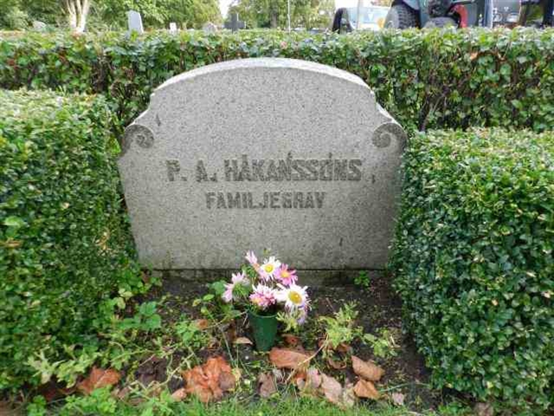 Grave number: 01 G    57