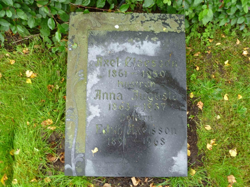 Grave number: ROG H   34, 35, 36