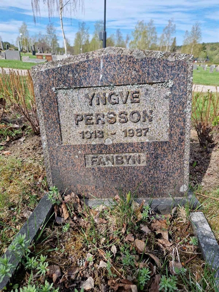 Grave number: 451 05 41