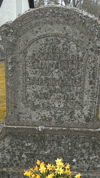 Grave number: 4 D   14 B