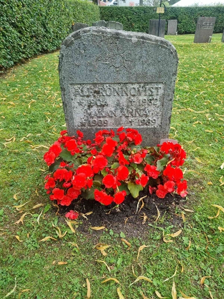 Grave number: 1 13  142, 143