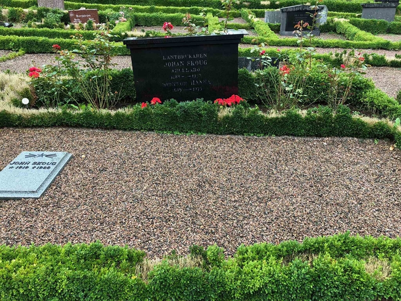 Grave number: Kå 40    38, 39, 40