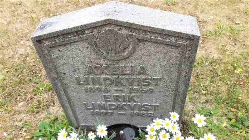 Grave number: 1 1   958