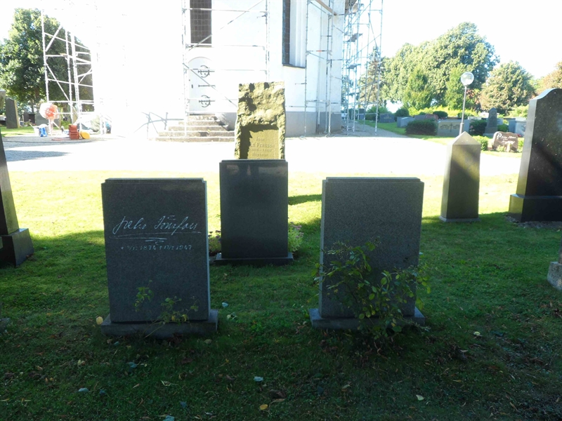 Grave number: SK E    38, 39, 40, 41, 42, 43