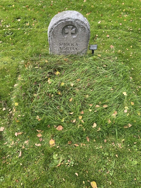 Hautatunnus: 2 C   692