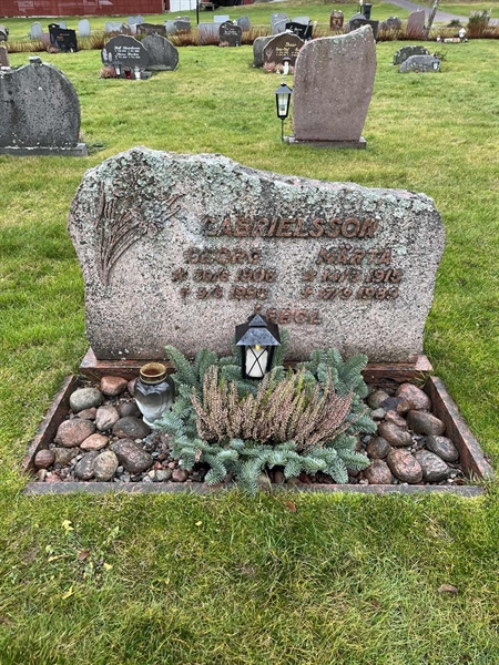 Grave number: Ärt 60 32     7+8