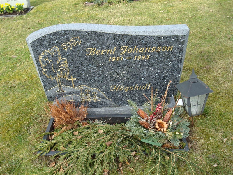 Grave number: KU 09    51, 52