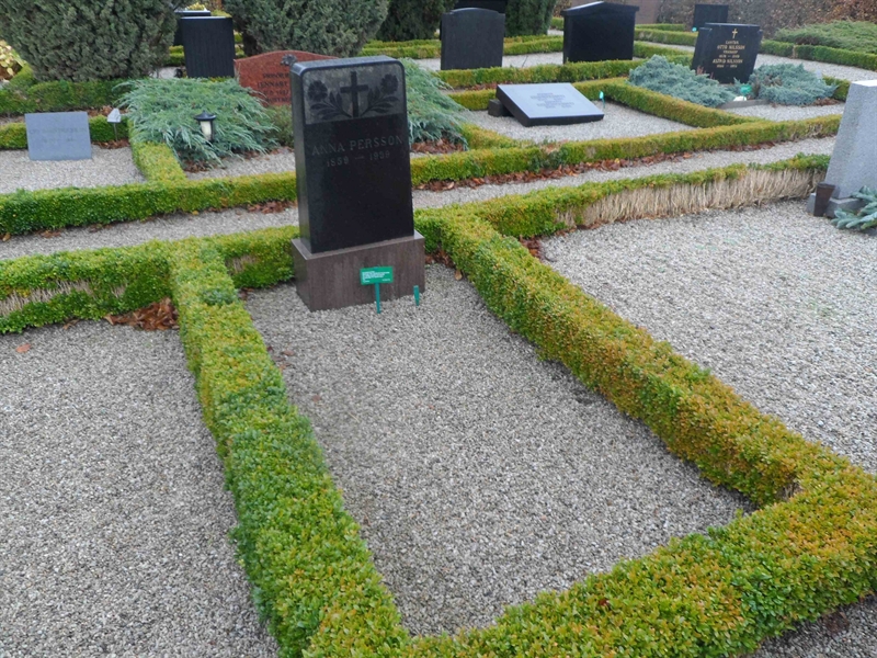 Grave number: ÖTN NMK3    21