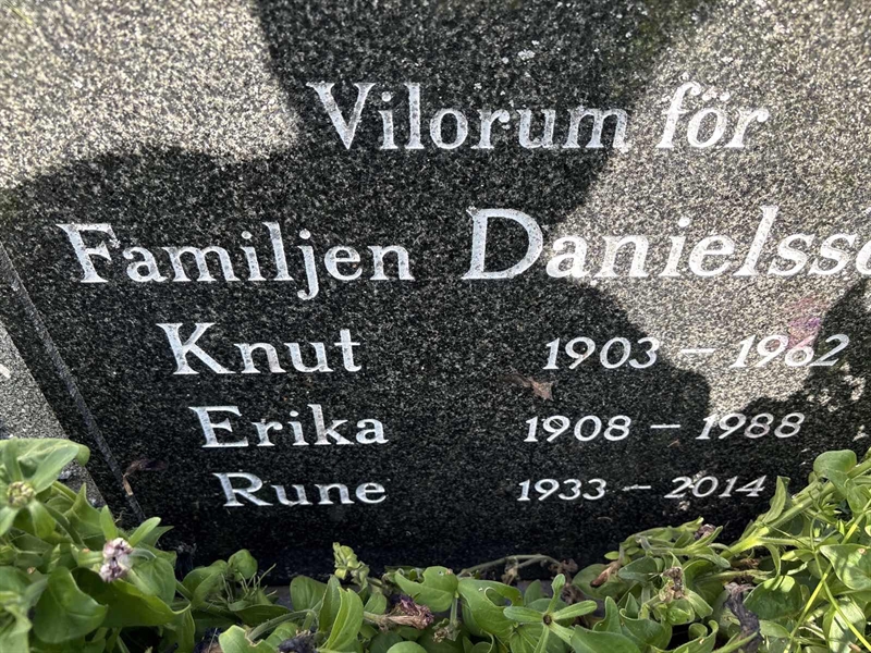 Grave number: SÄ MEL  1056