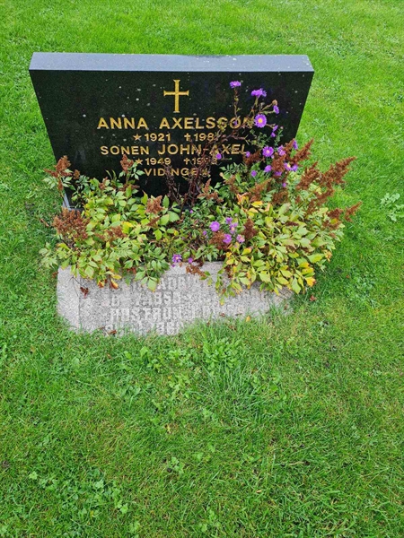 Grave number: KG 09   665