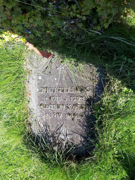 Grave number: NK F G   293