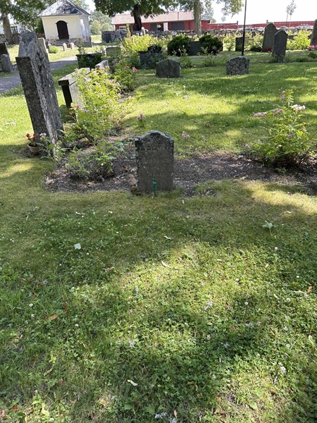 Grave number: 2 G  851-852