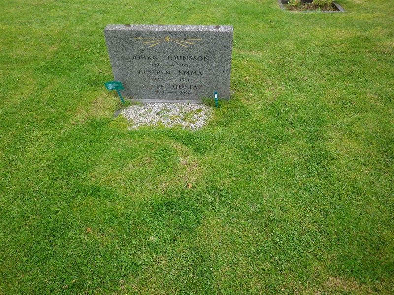 Grave number: VI K   173, 174