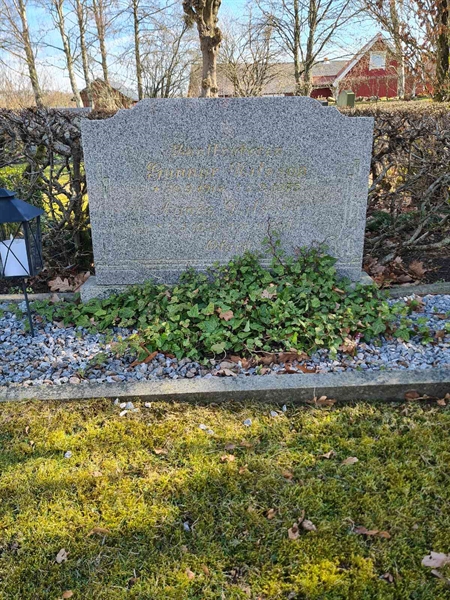 Hautatunnus: Ä N I 79, 80