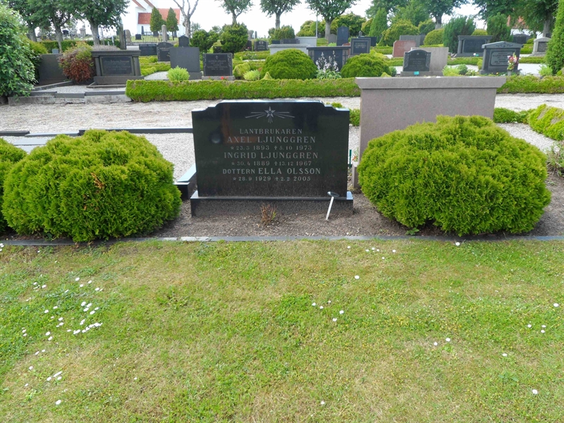 Grave number: ÖV G    27, 28, 29
