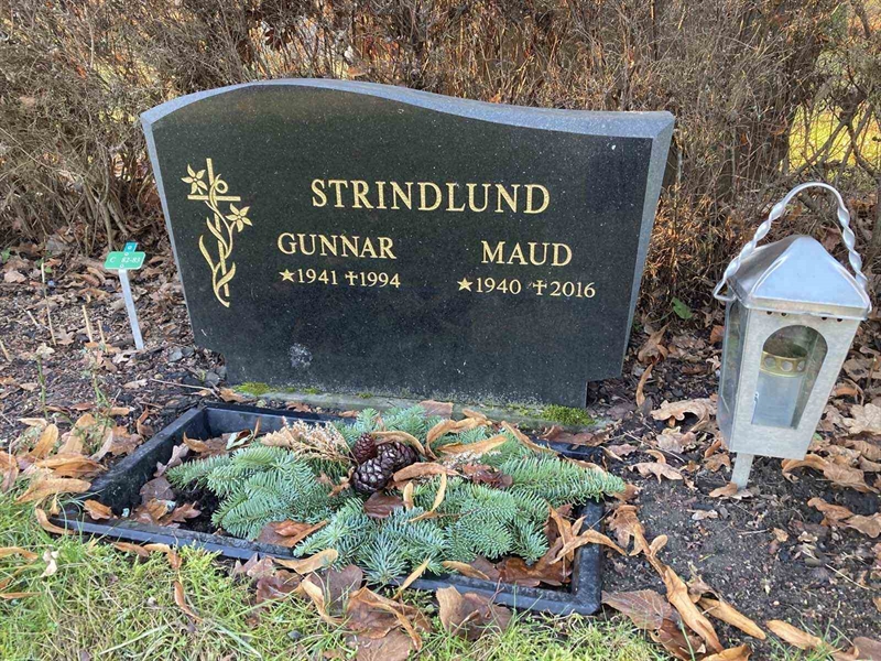 Hautatunnus: Kärn ny C    82-83