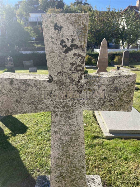 Gravnummer: 8   104-2