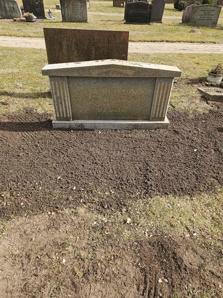 Grave number: VV 4 265, 266
