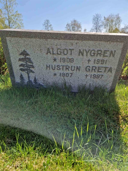 Grave number: 501 15 2857-2858
