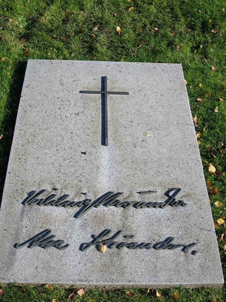 Grave number: HÖB 51     4