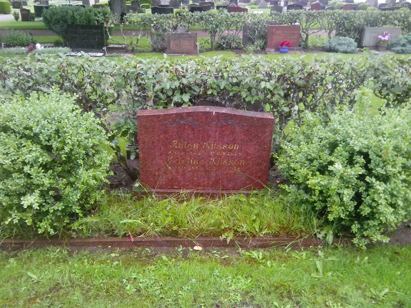 Grave number: HK J   129, 130