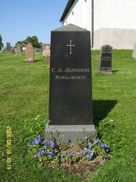 Grave number: F 04   236