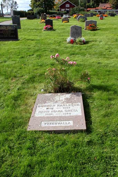 Grave number: F 04   129