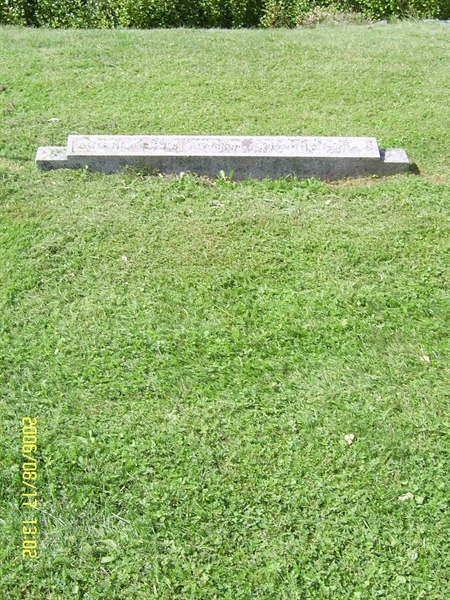Grave number: F 01    13