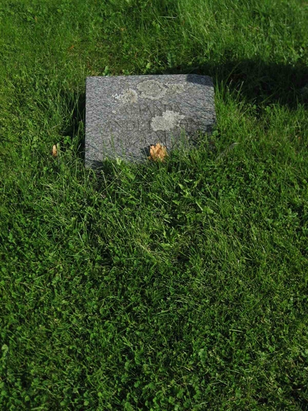 Grave number: F 17   127