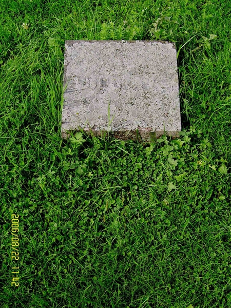 Grave number: F 07    98
