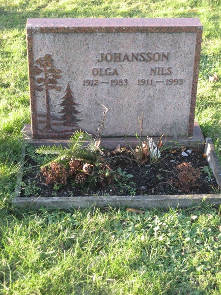 Grave number: F 07   107
