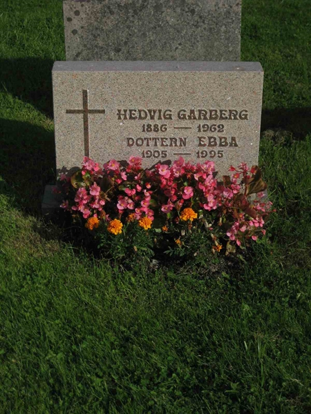 Grave number: F 18   123