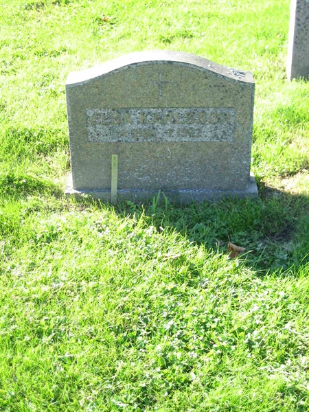 Grave number: F 19   152
