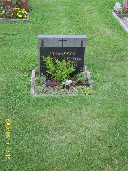 Grave number: F 03    30-31