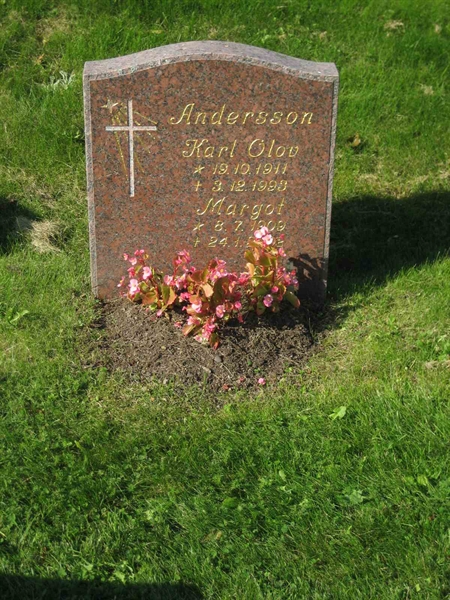 Grave number: F 21   131