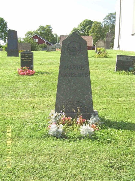 Grave number: F 04   124-125