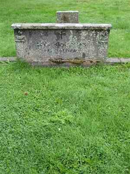 Grave number: F 08   110-111