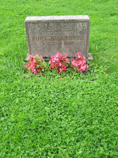 Grave number: F 10   158