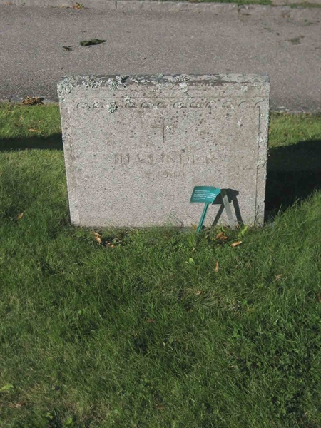 Grave number: F 20    28
