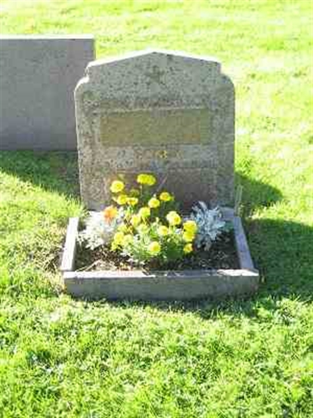 Grave number: F 19   184-185