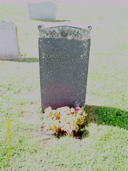 Grave number: F 04    50-51