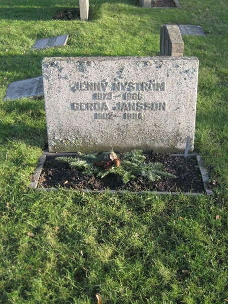 Grave number: F 18   196-197