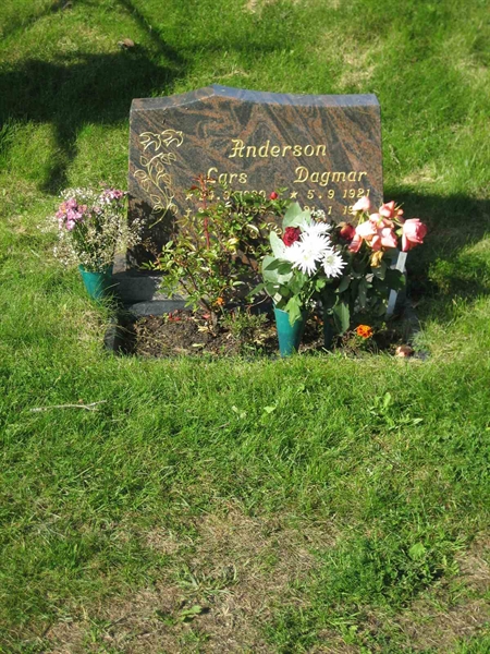 Grave number: F 21   143