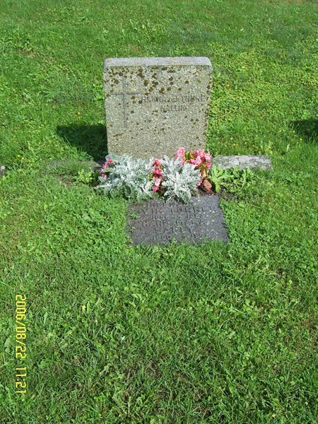 Grave number: F 06    10-11
