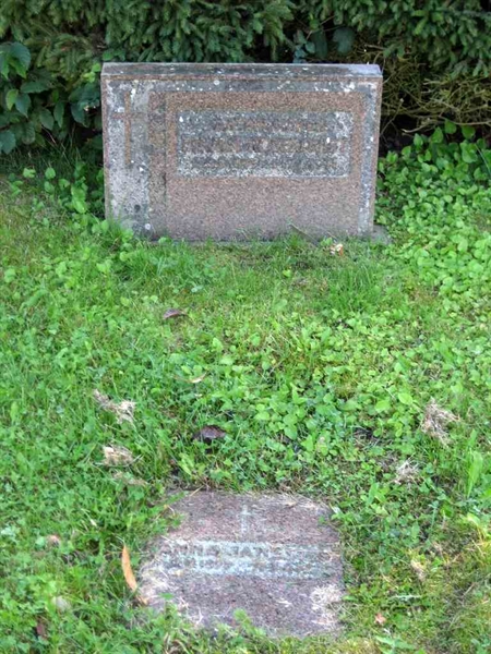 Grave number: T E    35-36